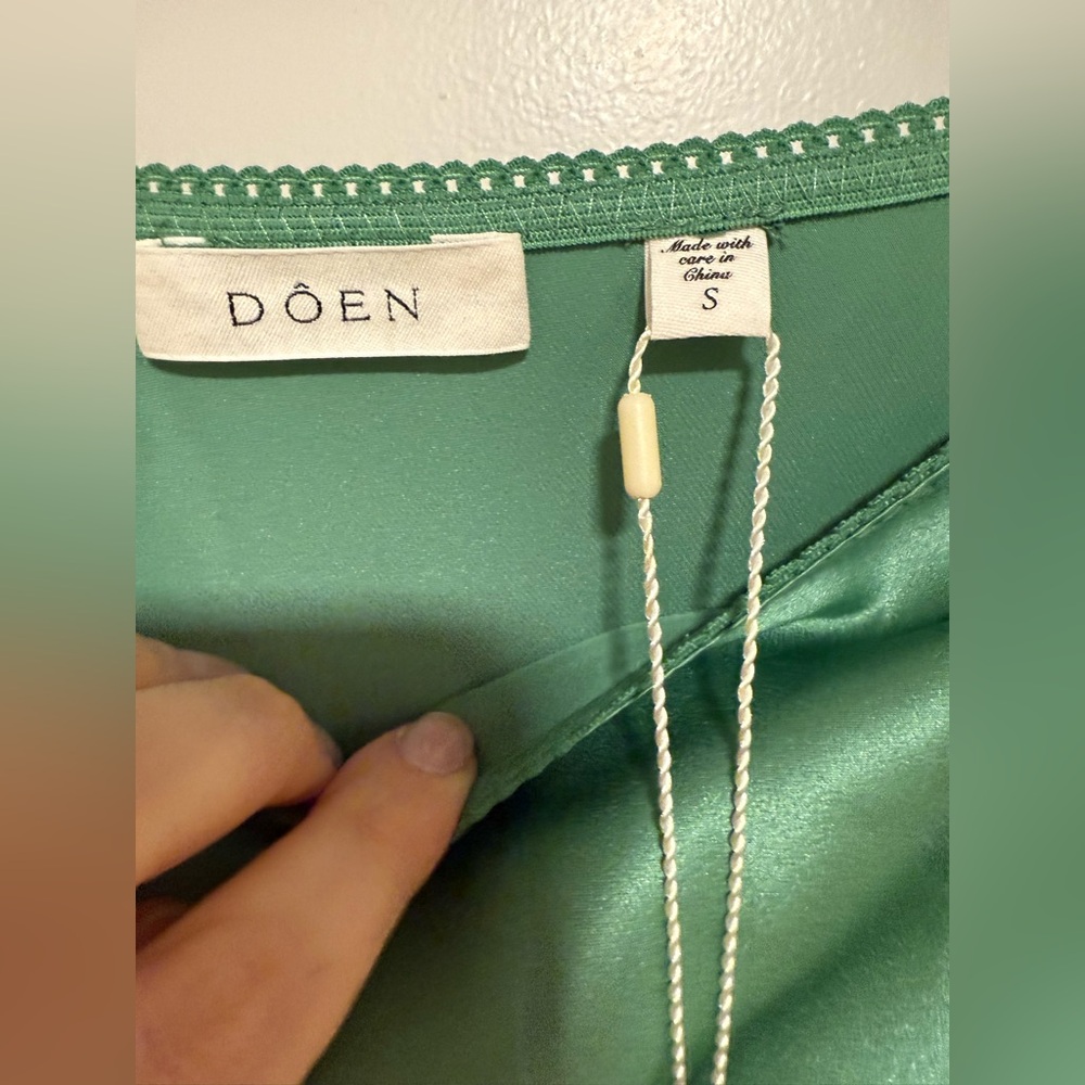 Doen Elowena Silk Skirt, S, Peridot - Picture 11 of 13